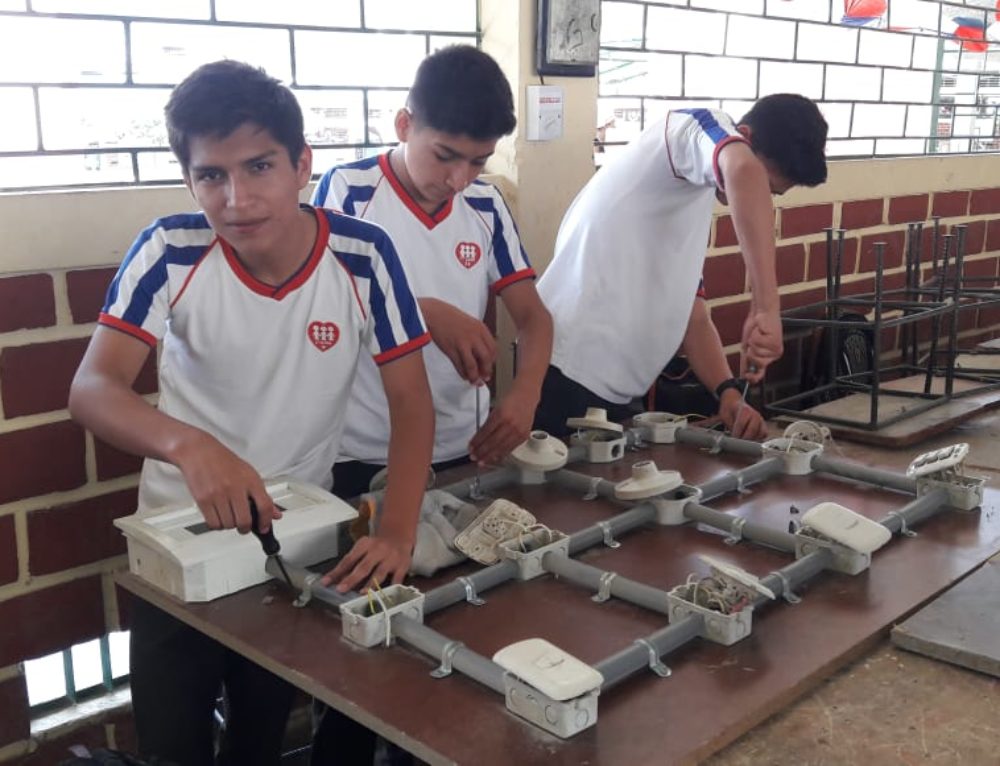 Taller de Electrotecnia